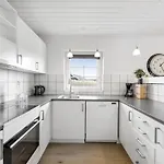 Milena - 200m From The Sea By Interhome Vakantiehuis