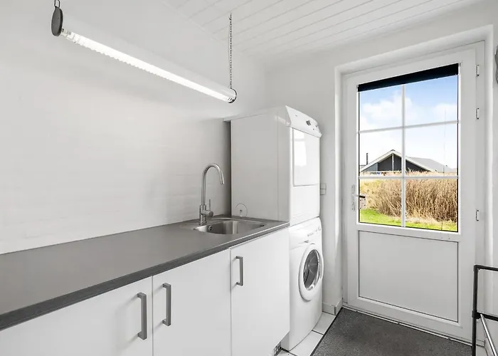 Milena - 200m From The Sea By Interhome