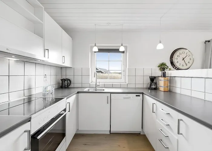 Milena - 200m From The Sea By Interhome 펜션